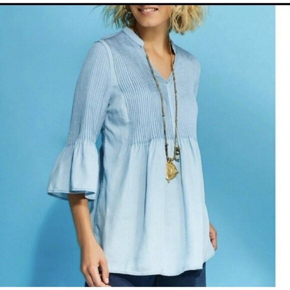 Soft Surroundings Top Womens PM Blue Bell Sleeve Chambray Cottagecore Coastal - Picture 1 of 10
